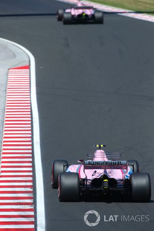 Sergio Pérez, Sahara Force India F1 VJM10, Esteban Ocon, Sahara Force India F1 VJM10