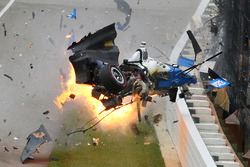 Crash: Scott Dixon, Chip Ganassi Racing, Honda