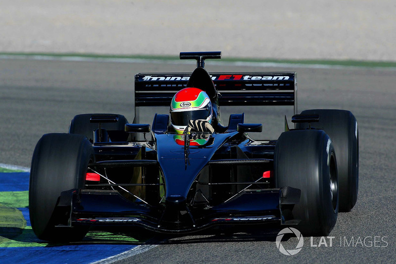 Justin Wilson, ran in the Minardi PS01 on Avon tyres