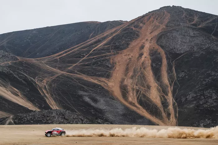 #305 X-Raid Team Mini: Mikko Hirvonen, Andreas Schulz