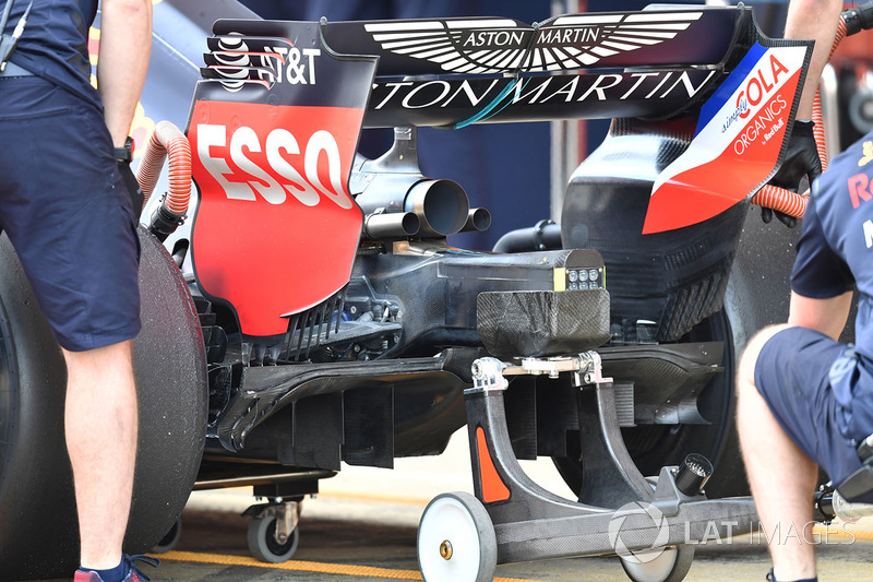 Red Bull Racing RB14 rear diffuser detail