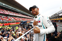 Yarış galibi Lewis Hamilton, Mercedes AMG F1