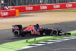 Розворот Данііла Квята, Scuderia Toro Rosso STR11