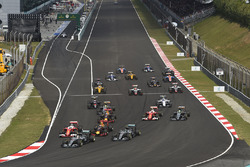 Sebastian Vettel, Ferrari SF16-H, Kimi Raikkonen, Ferrari SF16-H at the start