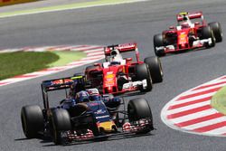 Carlos Sainz Jr., Scuderia Toro Rosso STR11