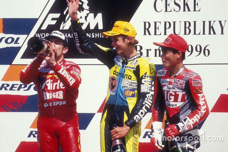 Podyum: 1. Valentino Rossi, 2. Jorge Martínez, 3. Tomomi Manako