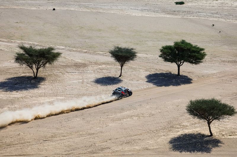 #299 I Dacia Sandriders Dacia: Nasser Al-Attiyah, Fabian Lurquin