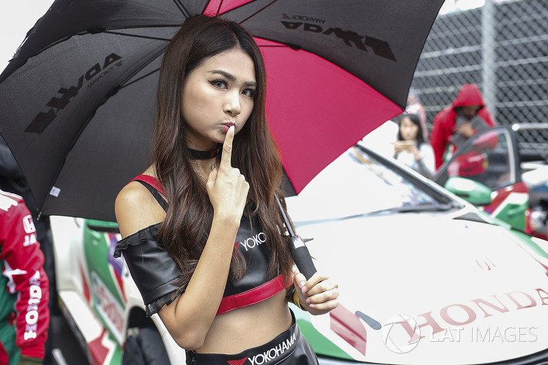 Grid girl