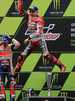 Podio: il vincitore della gara Jorge Lorenzo, Ducati Team