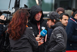 Fernando Alonso, McLaren parle avec les médias