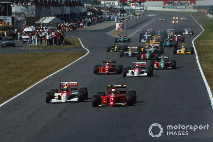 Arrancada Alain Prost, Ferrari 641 y Ayrton Senna, McLaren MP4/5B Honda