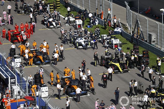 La parrilla previo a  la carrera