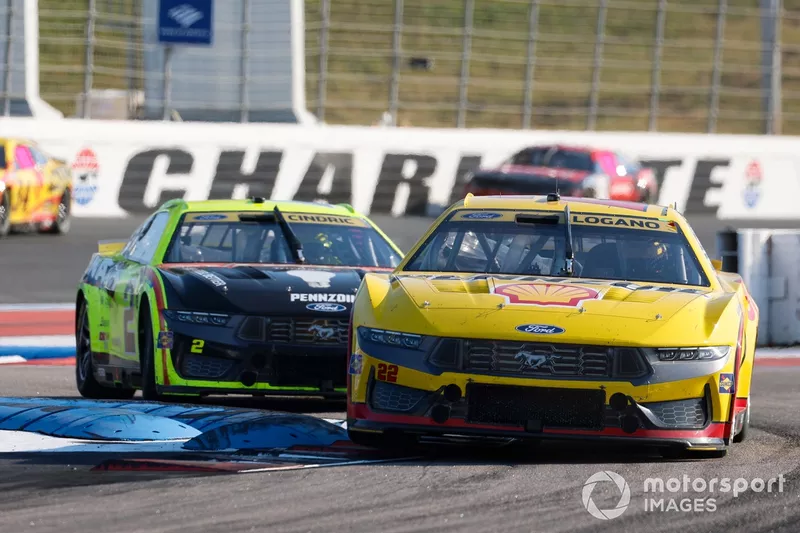 Joey Logano, Team Penske, Shell Pennzoil Ford Mustang