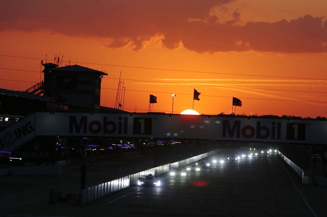 #31 Cadillac Action Express Cadillac V- Series.R: Jack Aitken, Earl Bamber, Frederik Vesti