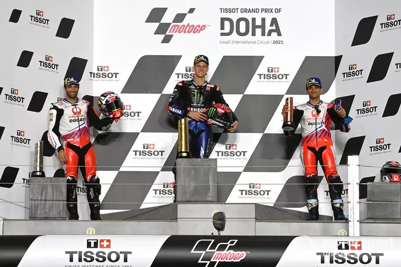 Podio: ganador Fabio Quartararo, Yamaha Factory Racing, segundo lugar Johann Zarco, Pramac Racing, y tercer lugar Jorge Martín, Pramac Racing