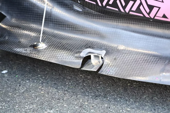 Alpine A523 technical detail