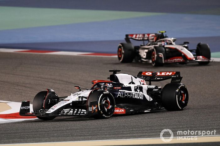 Nyck de Vries, AlphaTauri AT04, Nico Hulkenberg, Haas VF-23
