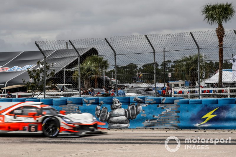 Michelin Man with #6 Acura Team Penske Acura DPi, DPi: Juan Pablo Montoya, Dane Cameron, Simon Pagenaud