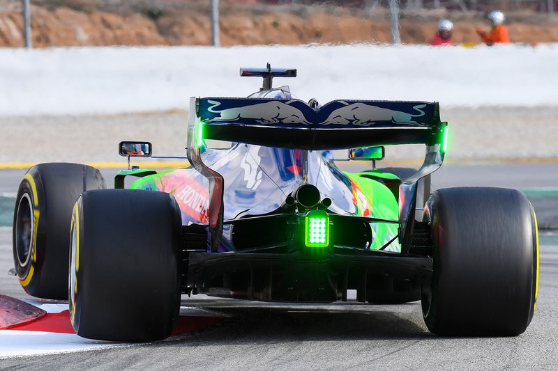 Alexander Albon, Scuderia Toro Rosso STR14, avec de la peinture aéro