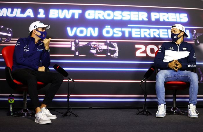 Nicholas Latifi, Williams Pierre Gasly, AlphaTauri durante la conferencia de prensa