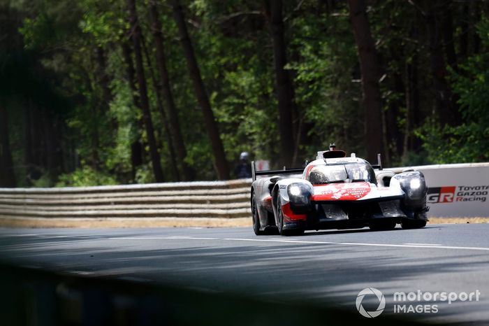 #8 Toyota Gazoo Racing Toyota GR010 - Híbrido de Sébastien Buemi, Brendon Hartley, Ryo Hirakawa