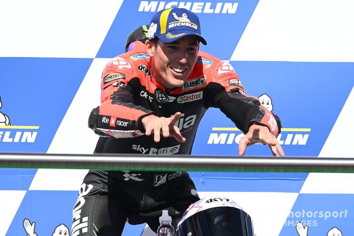 Podio: ganador Aleix Espargaró, Aprilia Racing Team