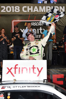 Tyler Reddick, JR Motorsports, Chevrolet Camaro BurgerFi celebrates