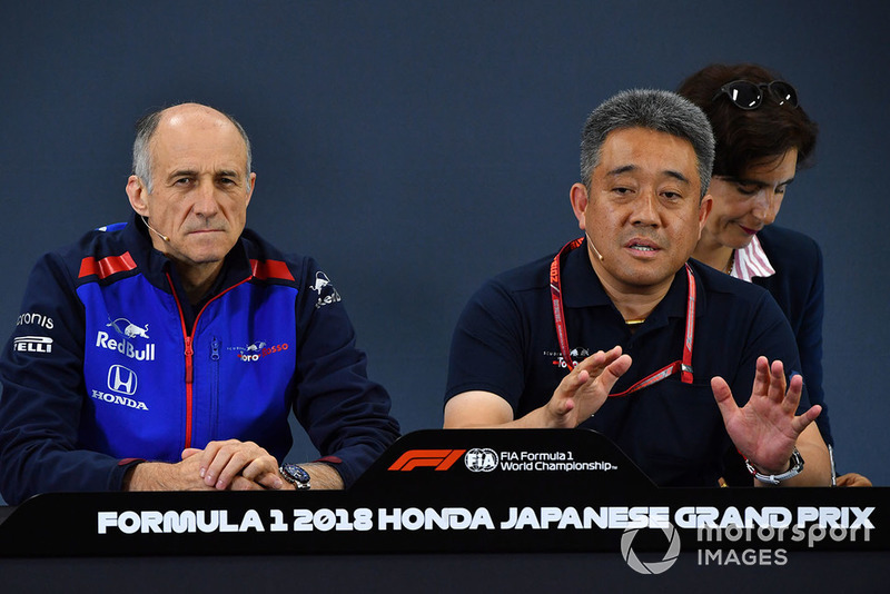 Franz Tost, directeur de Toro Rosso et Toyoharu Tanabe, directeur technique F1 de Honda, lors de la conférence de presse
