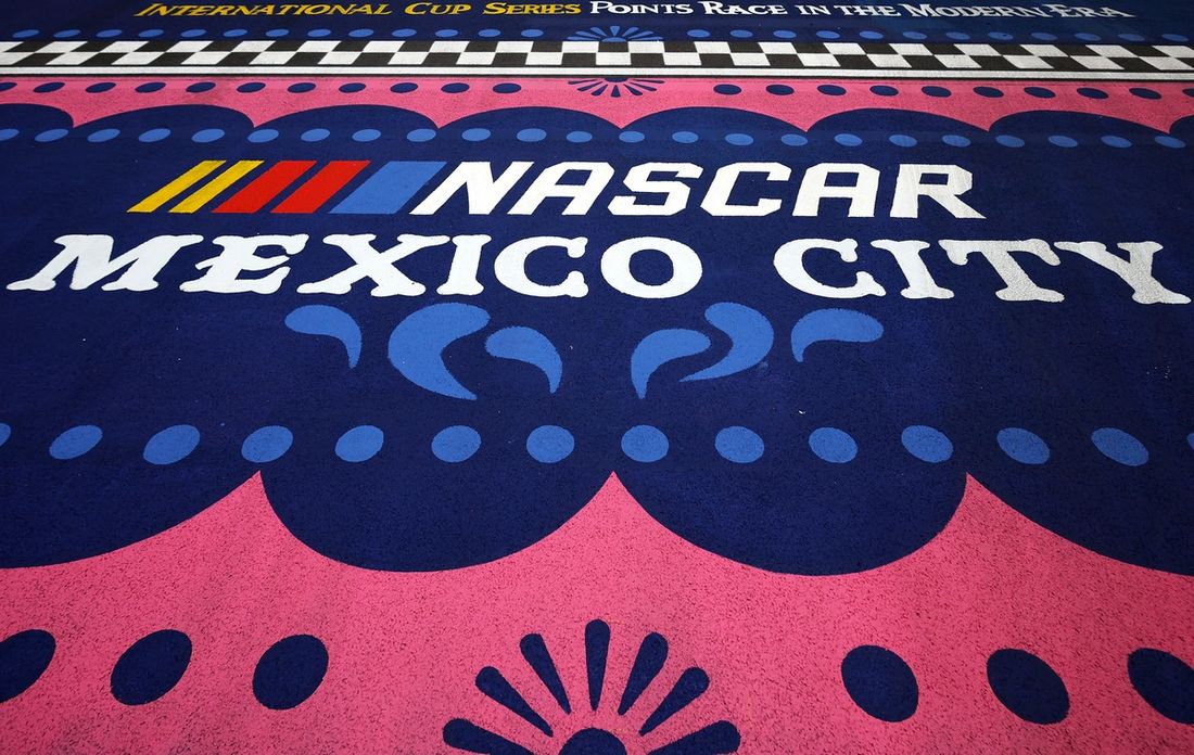 Logotipo de la carrera NASCAR Ciudad de México