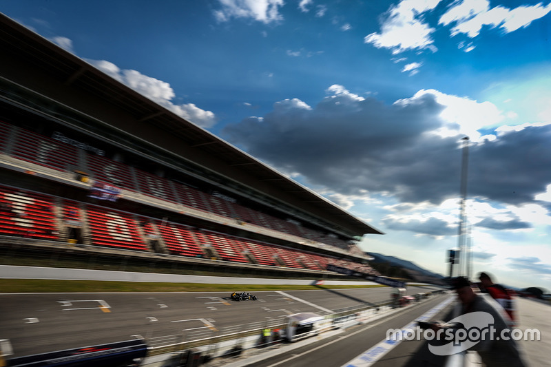 Kevin Magnussen, Renault Sport F1 Team RS16