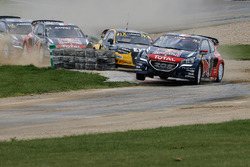 Sébastien Loeb, Team Peugeot Hansen, führt