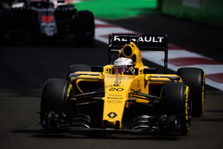 Кевін Магнуссен, Renault Sport F1 Team RS16