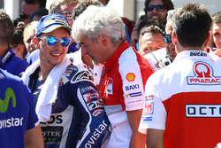 Третє місце Хорхе Лоренсо, Yamaha Factory Racing та Джіджі Далл'Інья, керівник Ducati Corse