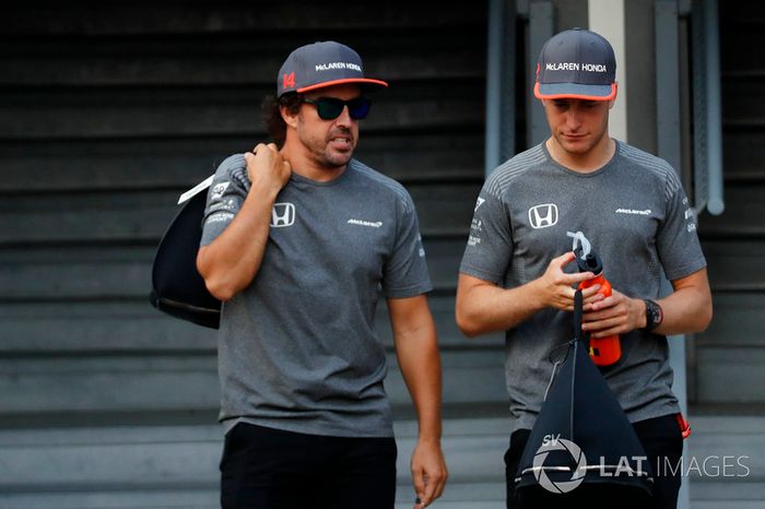 Fernando Alonso, McLaren y Stoffel Vandoorne, McLaren