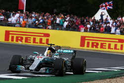 Yarış galibi Lewis Hamilton, Mercedes AMG F1