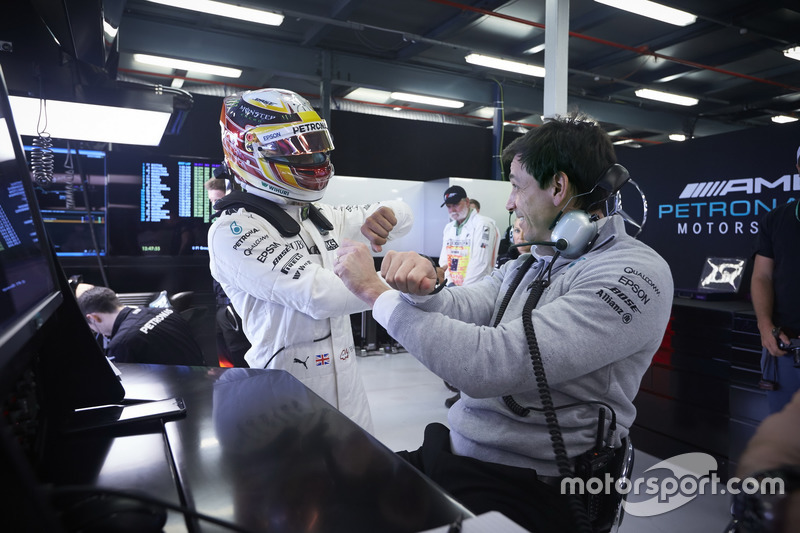 Lewis Hamilton, Mercedes AMG, with Toto Wolff, Executive Director (Business), Mercedes AMG