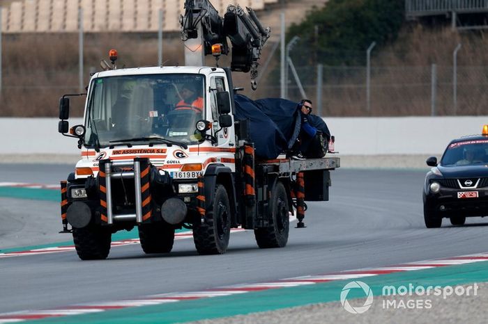 El coche de Alex Albon, Scuderia Toro Rosso STR14 en un camión