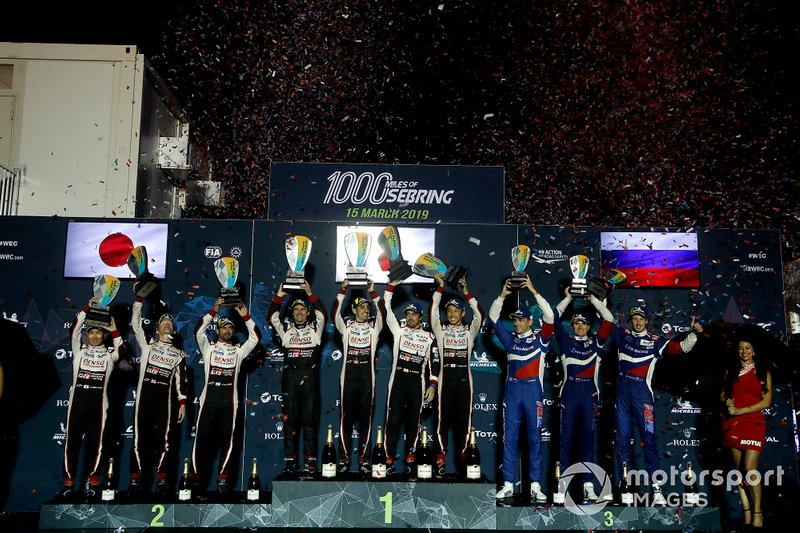 Призеры гонки "1000 миль Себринга": экипаж № 8 Toyota Gazoo Racing , экипаж № 7 Toyota Gazoo Racing и экипаж № 11 SMP Racing