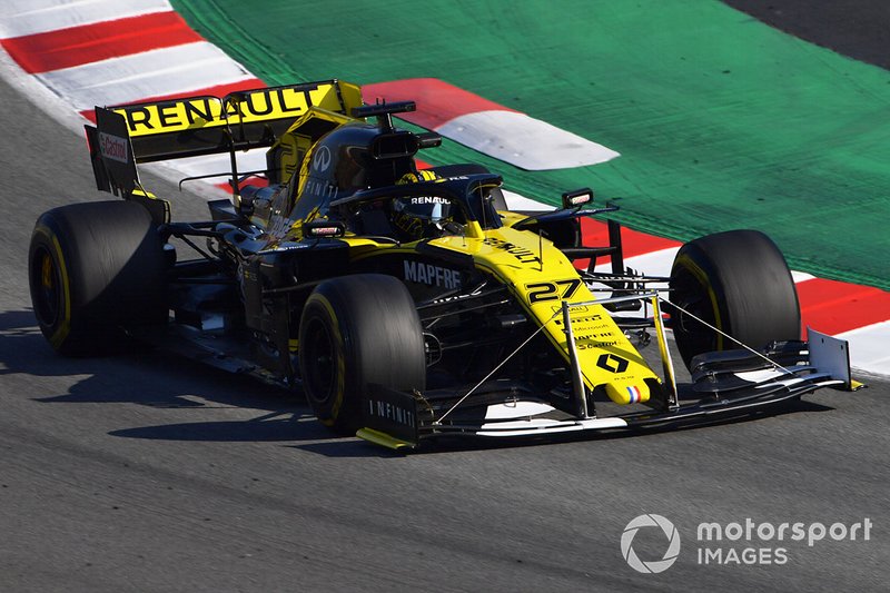 Renault F1 Team R.S. 19 with front fender