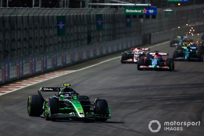 Zhou Guanyu, Stake F1 Team KICK Sauber C44, Liam Lawson, VCARB 01, Kevin Magnussen, Haas VF-24