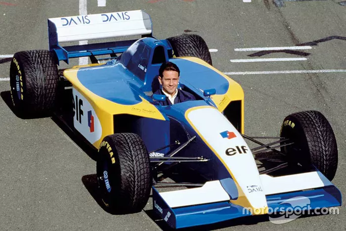Erik Comas in de DAMS GD-01 Formule 1-wagen
