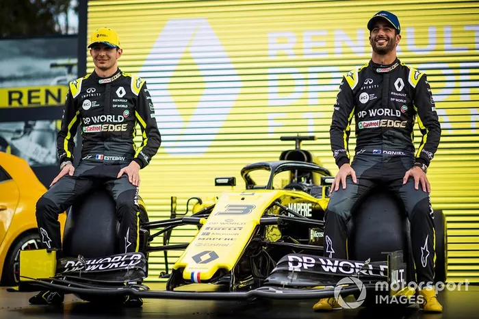 Esteban Ocon, Renault F1 Team y Daniel Ricciardo, Renault F1 Team