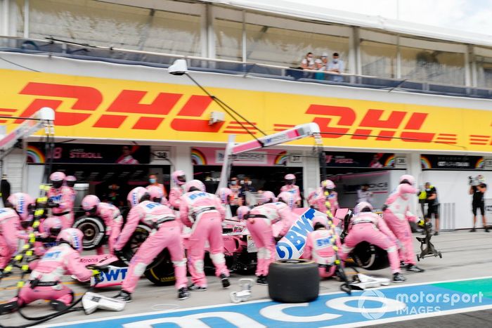 Lance Stroll, Racing Point RP20, pit stop