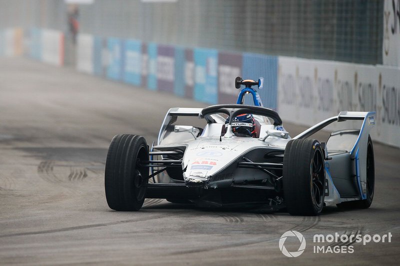 Edoardo Mortara, Venturi Formula E, Venturi VFE05 con daños al frente
