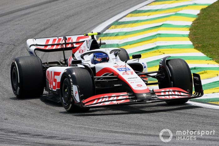 Mick Schumacher, Haas VF-22
