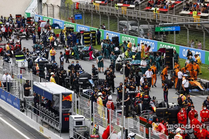La ajetreada parrilla previo a la carrera
