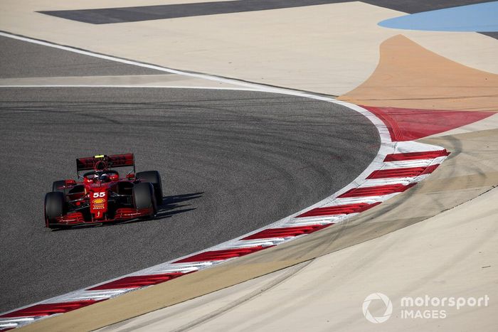 Carlos Sainz Jr., Ferrari SF21
