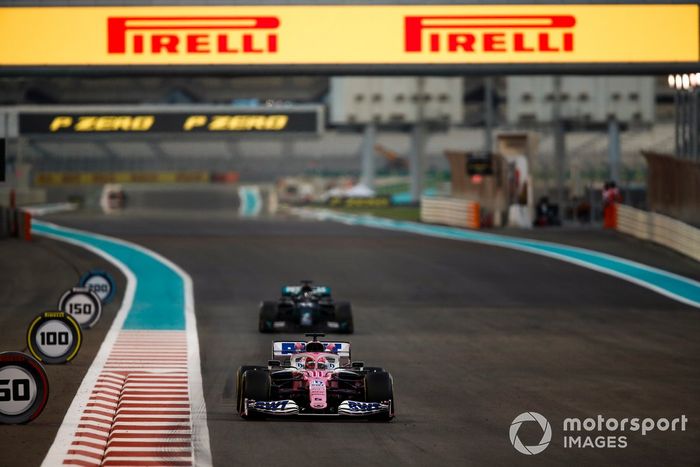 Sergio Perez, Racing Point RP20, Lewis Hamilton, Mercedes F1 W11