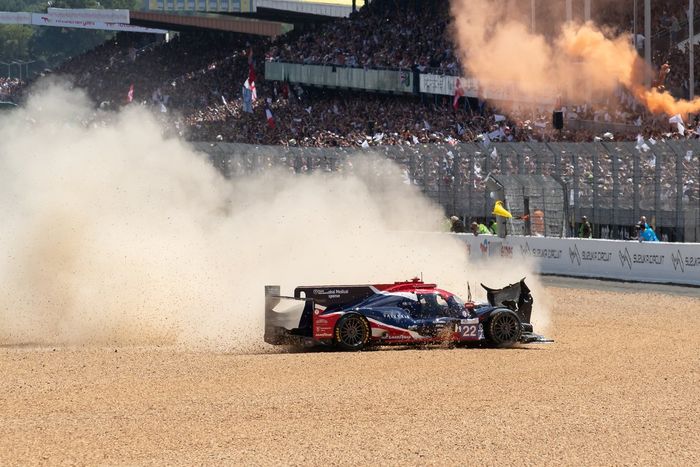 Choque del #22 United Autosports USA Oreca 07 - Gibson LMP2 de Philip Hanson, Filipe Albuquerque, William Owen