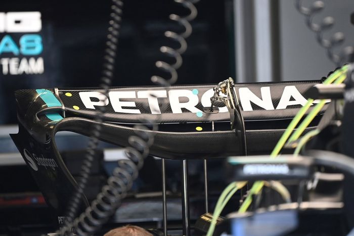 Mercedes W14 detalles técnicos